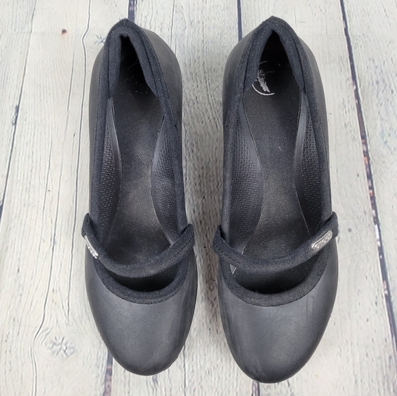 CROCS | wedge heel closed toe maryjane shoes - Picture 4 of 9